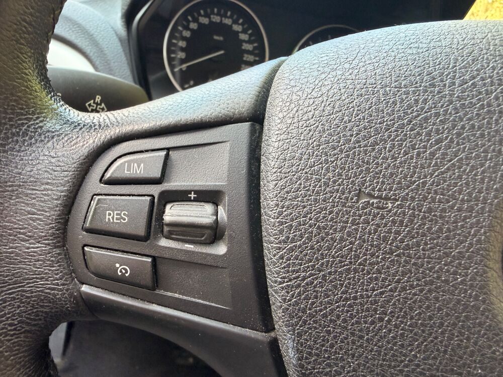 S&eacute;rie 1 1.5 118 I 135CH BVA - TOIT OUVRANT - BLUETOOTH - MODE SPORT 2016 occasion 76150 Saint-Jean-du-Cardonnay