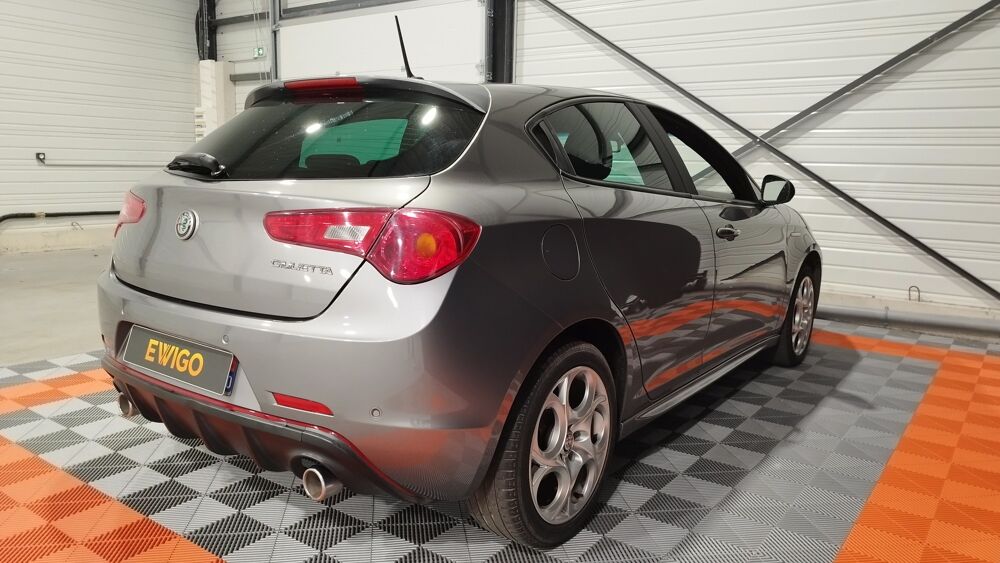 Giulietta 2.0 JTDM 150CH LUSSO / DISTRIBUTION OK / CLIMATISATION AUTO 2017 occasion 17430 Tonnay-Charente
