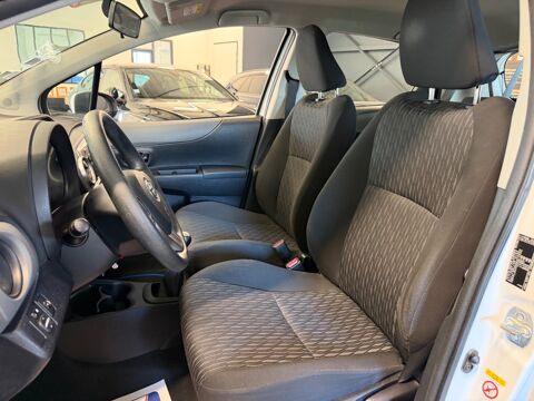 Yaris 1.0 VVTI 70 Ch ACTIVE - JANTES ALU 2013 occasion 79000 Niort