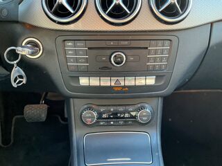 Classe B 1.6 180 120 SENSATION 7G-DCT BVA / ENTRETIENS MERCEDES / CAM 2017 occasion 17000 La Rochelle