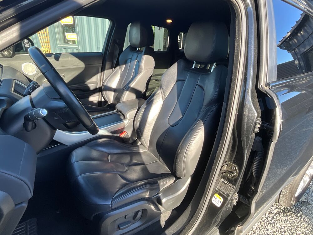 Range Rover Evoque 2.2 ED4 150Ch PURE AVEC PACK TECH 2WD / DISTRIBUTION NEUVE / 2015 occasion 17000 La Rochelle