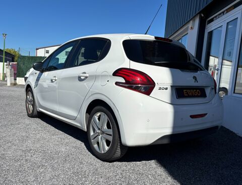 208 1.2 PURETECH 82ch STYLE 5P / DISTRIBUTION OK / BLUETOOTH / C 2016 occasion 64122 Urrugne