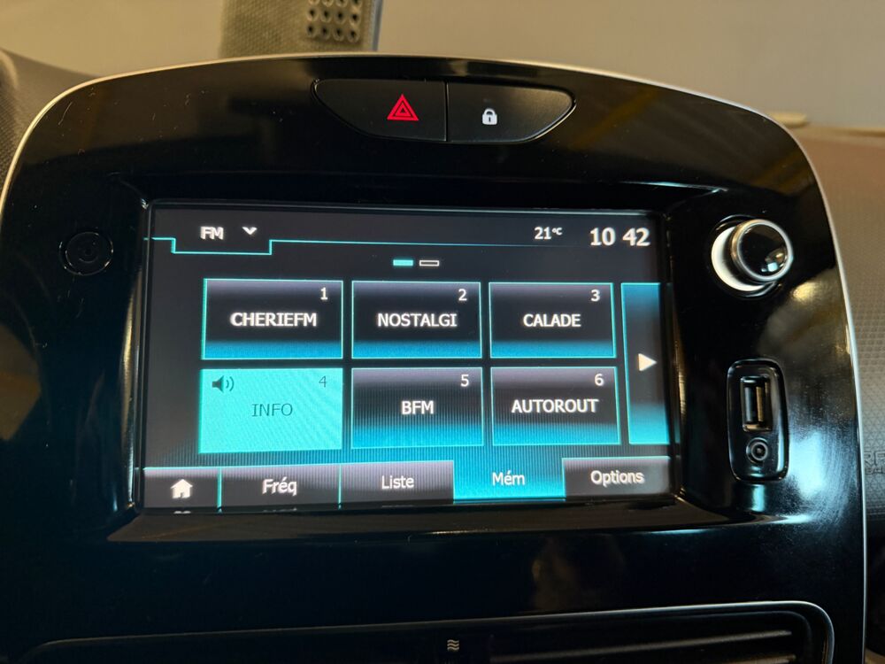 Clio 1.5 DCI 90CH ENERGY LIMITED- PREMIERE MAIN- ENTRETIEN COMPLE 2019 occasion 69400 Arnas
