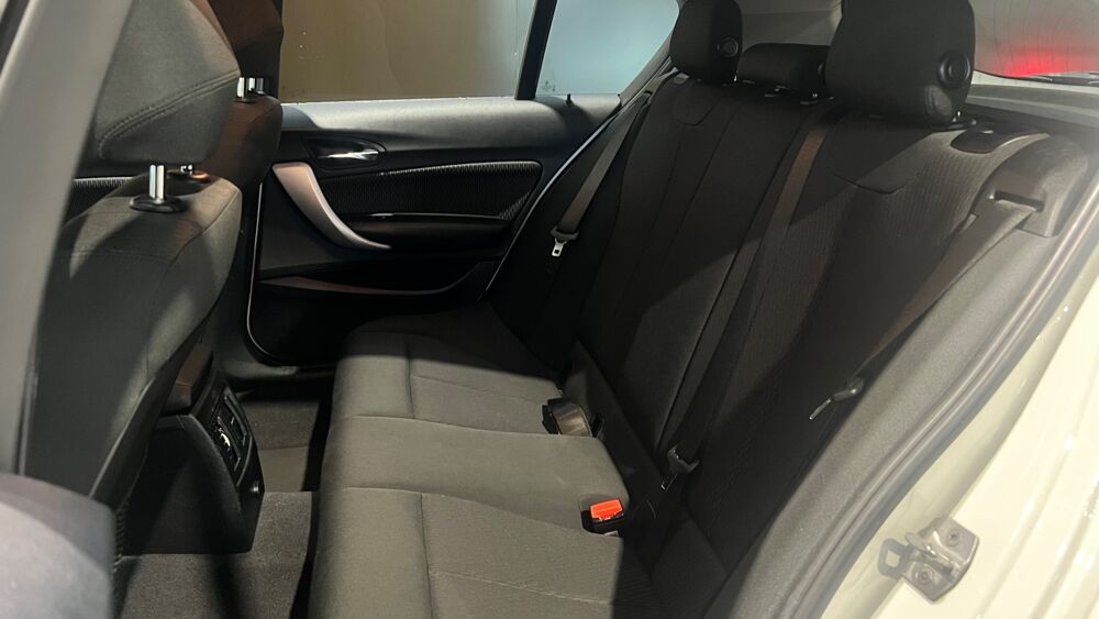 S&eacute;rie 1 1.5 118 I 135ch LOUNGE - REGULATEUR DE VITESSE - AIDE AU PAR 2018 occasion 33610 Cestas