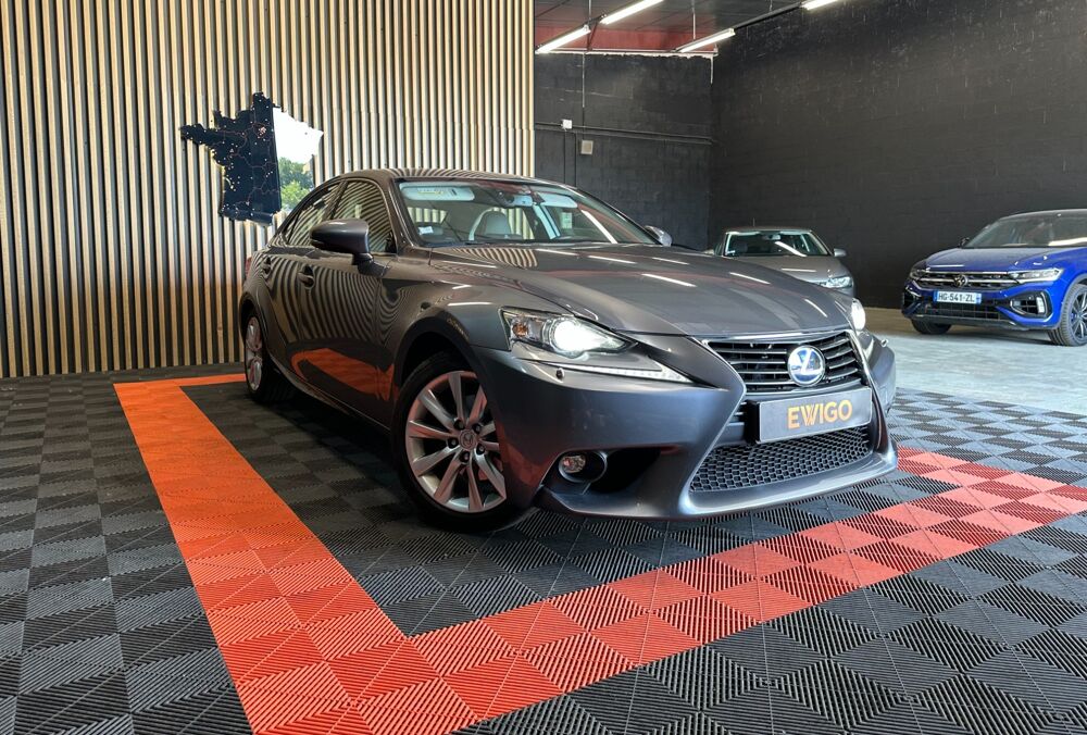 IS 300H 2.5 223 CH / PACK + / SUIVI LEXUS - CAMERA - GPS - REGU 2014 occasion 44220 Cou&euml;ron