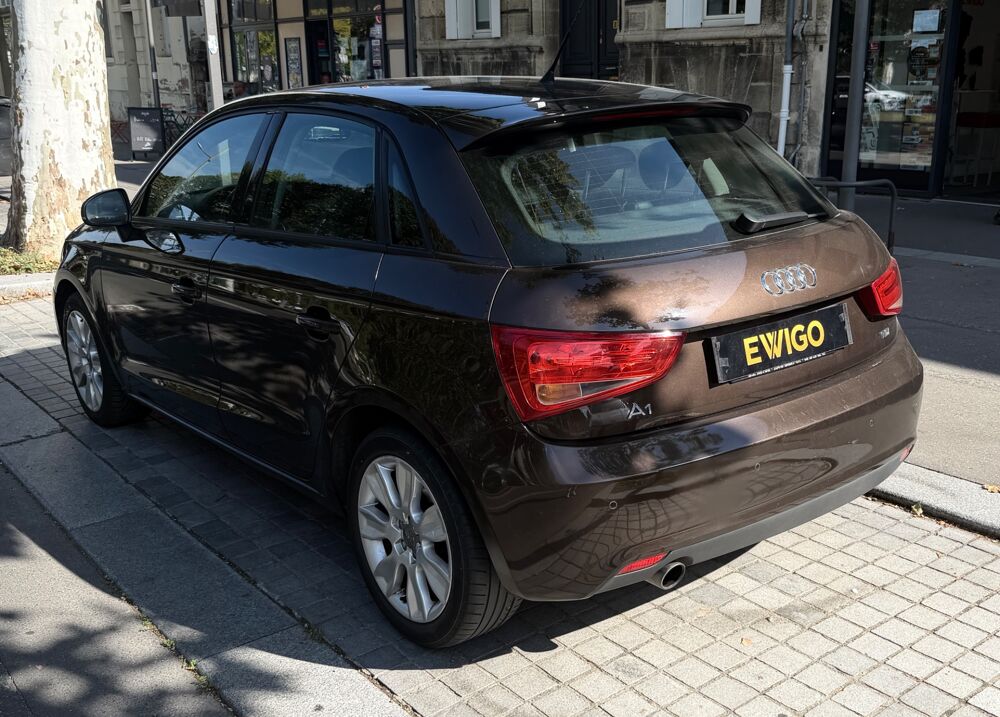 A1 SPORTBACK 1.6 TDI 90 AMBITION 2012 occasion 33100 Bordeaux