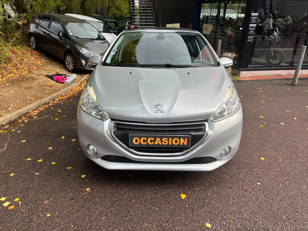 208 GENERATION-I 1.2 VTI 80 ALLURE-TOIT PANORAMIQUE-BLUETOOTH-GP 2014 occasion 76150 Saint-Jean-du-Cardonnay