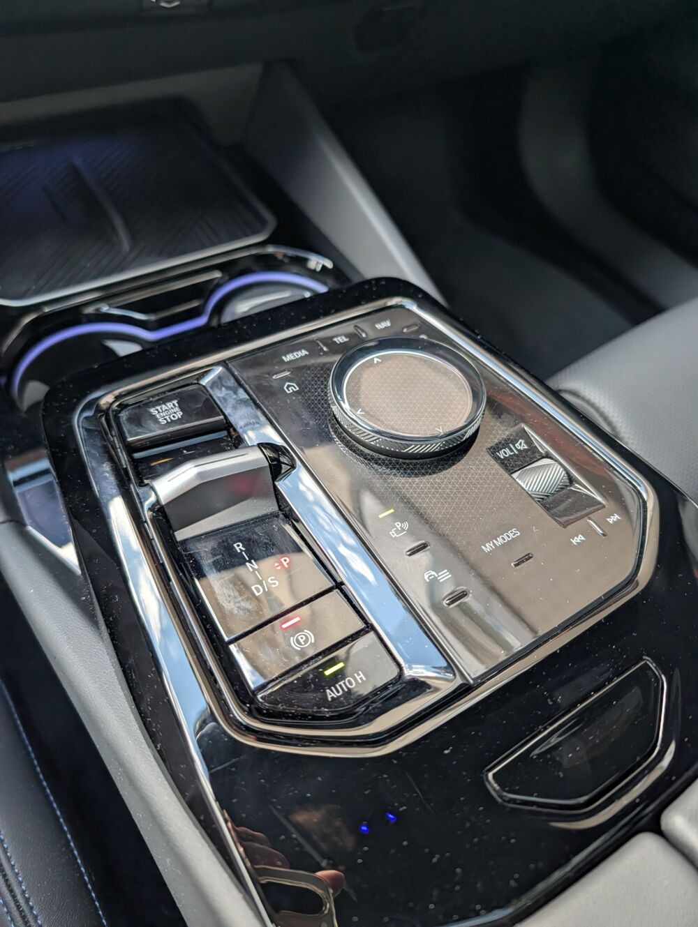 S&eacute;rie 5 3.0 550E 490ch PHEV HYBRID M-SPORT XDRIVE - 1er MAIN - PPF C 2024 occasion 57600 Forbach
