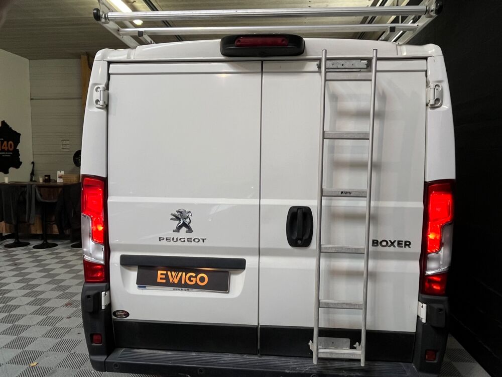Boxer FOURGON 330 2.2 BLUEHDI 120ch L1H1 ASPHALT CAMERA DE RECUL/ 2021 occasion 78125 Gazeran