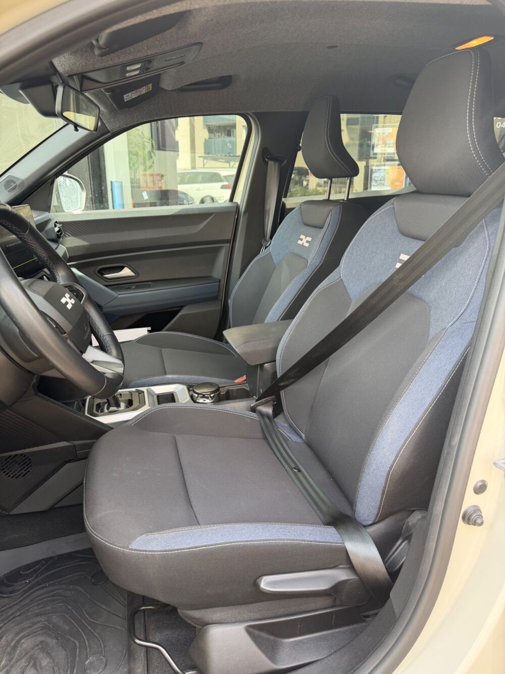 Duster 1.6 140H 95 FULL-HYBRID - 1.2KWH - JOURNEY - 4X2 - BVA - 1E 2025 occasion 69150 D&eacute;cines-Charpieu