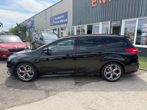 Focus BREAK ST 2.0 250CH - INT. SI&Egrave;GE SPORT BACQUET - CAMERA DE RE 2016 occasion 27000 &Eacute;vreux