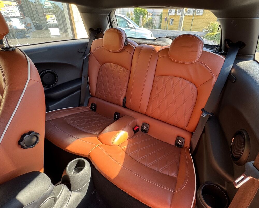 Cooper 1.5 D 95CH ONE BUSINESS - SELLERIE SPORT CUIR CHESTER - CHAR 2019 occasion 13700 Marignane
