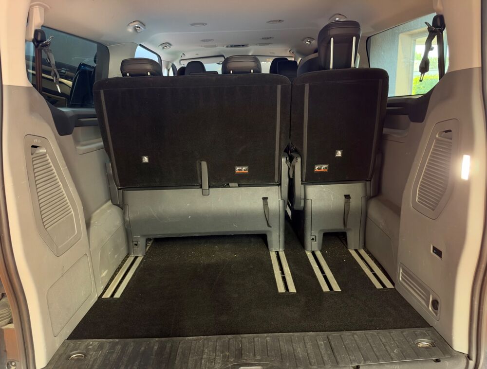 Tourneo VP COMBI 340 2.5 DURATEC 232H 120 HYBRID PHEV 16.5KWH L2H1 PL-T 2024 occasion 33320 Eysines