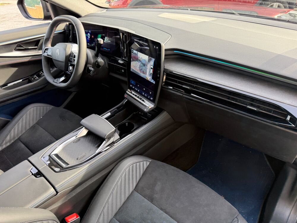 Rafale 1.2 E-TECH 200 CH 130 HYBRID FULL-HYBRID 2KWH ESPRIT ALPINE 2024 occasion 25000 Besan&ccedil;on