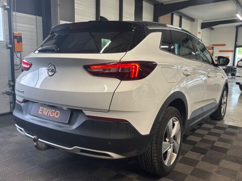 Grandland x 1.6 TD 120 BLUE-INJECTION ELITE NAVI 4X2 BVA START-STOP 2018 occasion 79000 Niort
