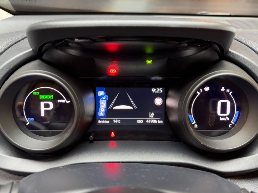 Yaris Cross 1.5 114 Ch FULL-HYBRID 0.8KWH DYNAMIC BVA / ENTRETIEN TOYOTA 2023 occasion 33320 Eysines