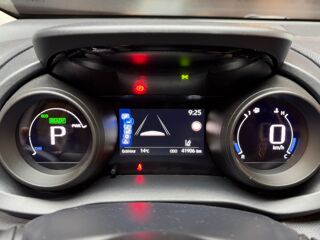 Yaris Cross 1.5 114 Ch FULL-HYBRID 0.8KWH DYNAMIC BVA / ENTRETIEN TOYOTA 2023 occasion 33320 Eysines