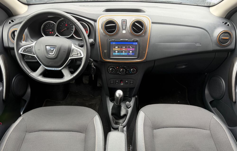 Sandero 0.9 TCE 90 CH Stepway phase II 2017 occasion 25000 Besan&ccedil;on