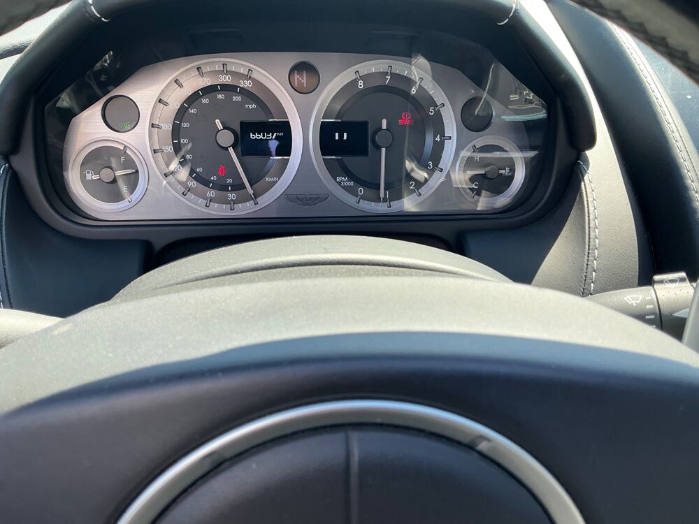 V8 ROADSTER 4.7 425 SPORTSHIFT BVA / ENTRETIeN ASTON MARTIN / E 2012 occasion 17000 La Rochelle