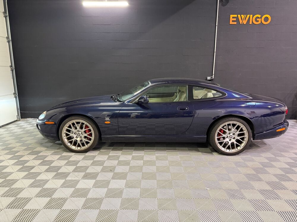 XKR COUPE 4.2 395CH S SUPERCHARGED BVA SPIRIT OF LEGEND/ 1ERE MA 2006 occasion 78125 Gazeran