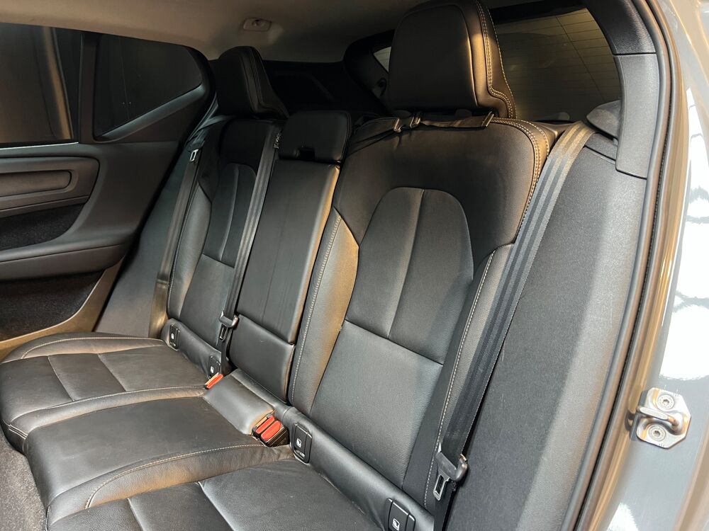 XC40 2.0 D4 190 INSCRIPTION AWD GEARTRONIC BVA // TOIT OUVRANT // 2019 occasion 33320 Eysines