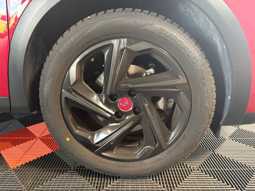 DS3 CROSSBACK 1.5 130 CH PERFORMANCE LINE EAT8 / RADARS AV & AR 2022 occasion 29000 Quimper