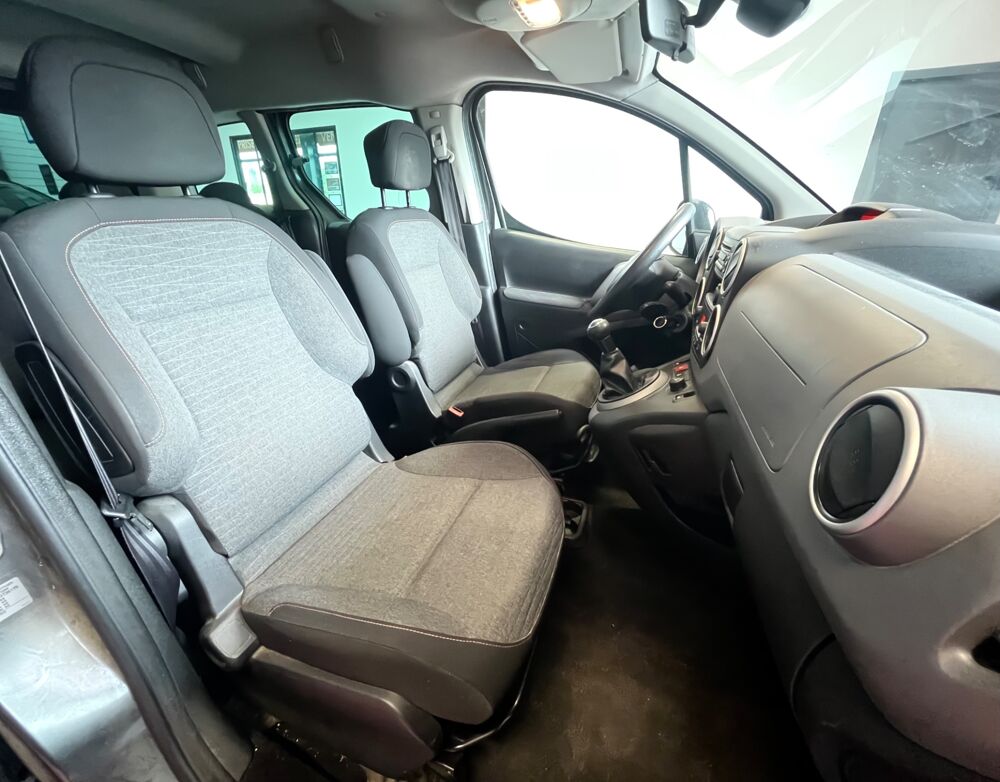 Berlingo GENERATION-II MULTISPACE 1.6 BLUEHDI 100CH XTR+ / DISTRIBUTI 2015 occasion 33260 La Teste-de-Buch
