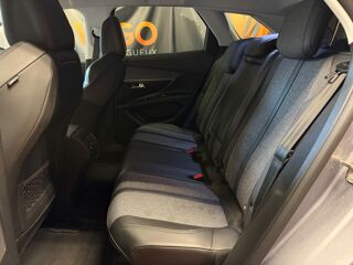 3008 GENERATION-II 1.2 130 Ch ALLURE EAT BVA BOITIER ETHANOL/ CA 2018 occasion 24750 Tr&eacute;lissac
