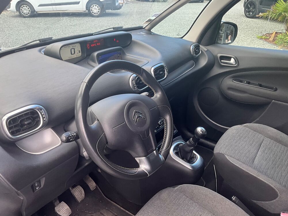 C3 Picasso 1.2 110 EXCLUSIVE / Entretien Citro&euml;n / Distribution faite / 2016 occasion 17000 La Rochelle