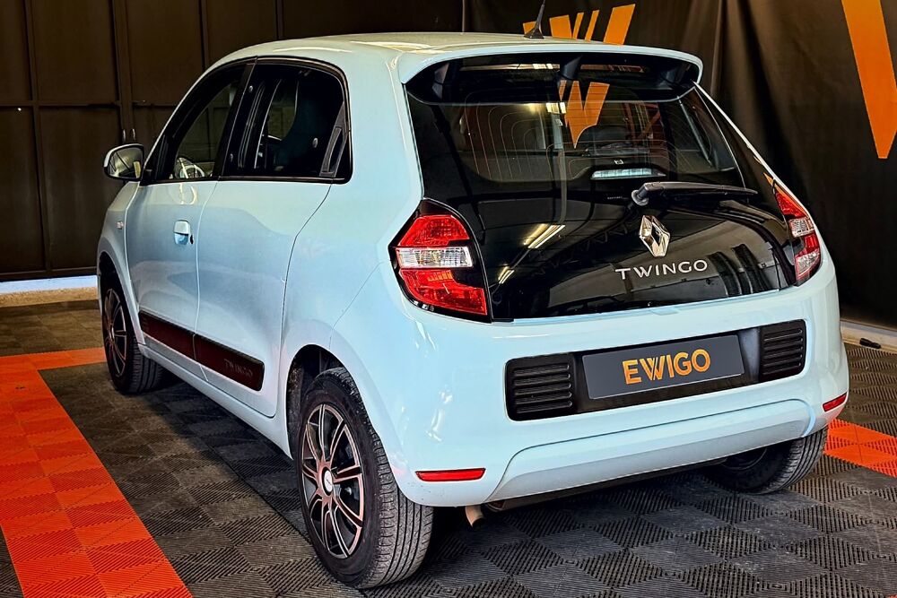 Twingo 1.0 SCE 70 CH COSMIC 2018 occasion 24750 Tr&eacute;lissac