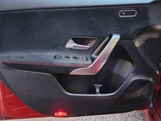 Classe A 2.0 220 D 190cv AMG LINE 8G-DCT BVA / CAM360 / GPS / TOIT OU 2023 occasion 69420 Ampuis