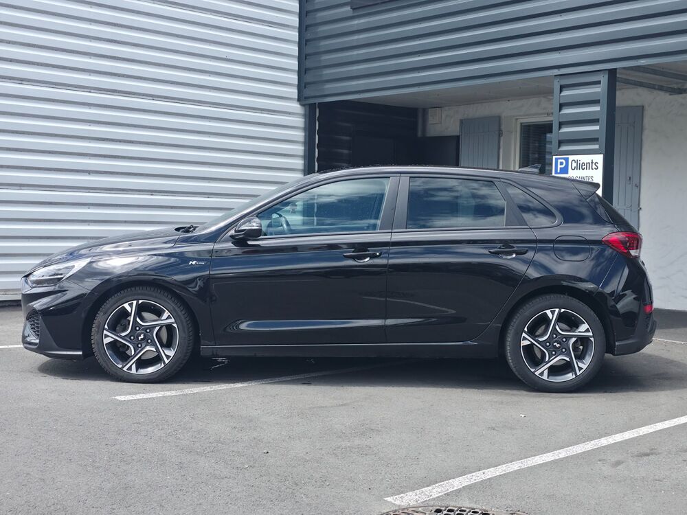 i30 1.0 T-GDI 120 N-LINE DCT BVA7 / CAMERA DE RECUL / CARPLAY / 2022 occasion 17100 Saintes