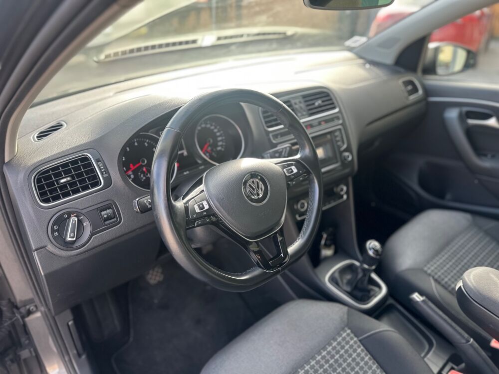 Polo 1.2 TSI 90CH DISTRIBUTION NEUVE CAMERA DE RECUL 2016 occasion 25000 Besan&ccedil;on