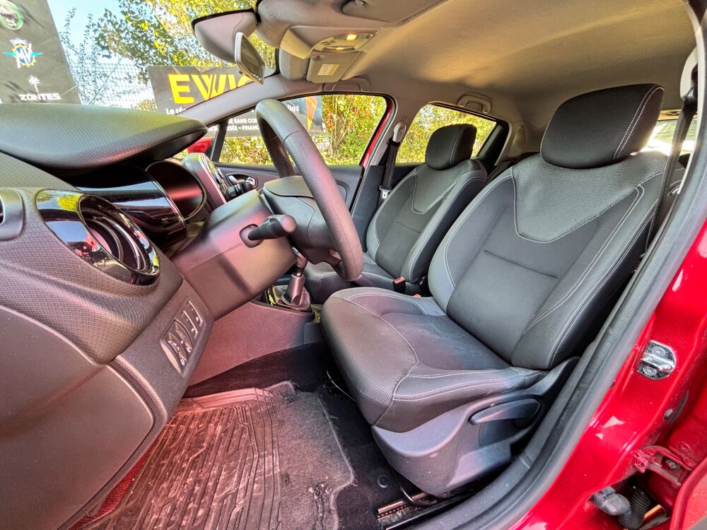 Clio 0.9 TCE 75 ENERGY TREND - 1ERE MAIN - CLIMATISATION - BLUETO 2019 occasion 76150 Saint-Jean-du-Cardonnay