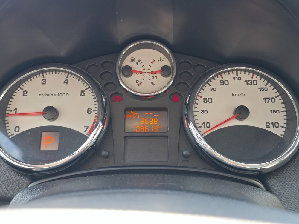 207 SW 1.6 VTI 120ch PREMIUM BVA / EQUIP. PMR DEMONTABLE / HISTO 2010 occasion 17100 Saintes