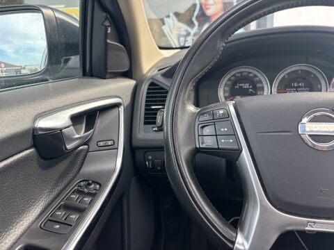XC60 2.4 D5 215ch AWD XENIUM GEARTRONIC BVA / TOIT OUVRANT / DIST 2012 occasion 64122 Urrugne
