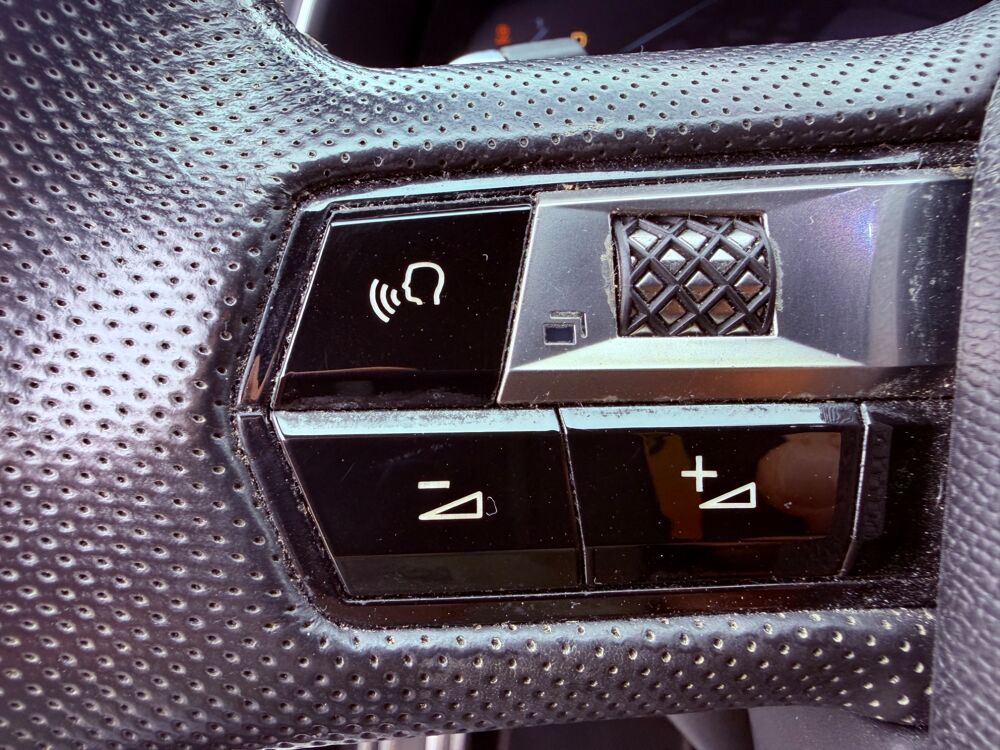 DS3 1.6 180Ch PERFORMANCE LINE BVA - 1 ERE MAIN - ATTELAGE - CAR 2019 occasion 27000 &Eacute;vreux