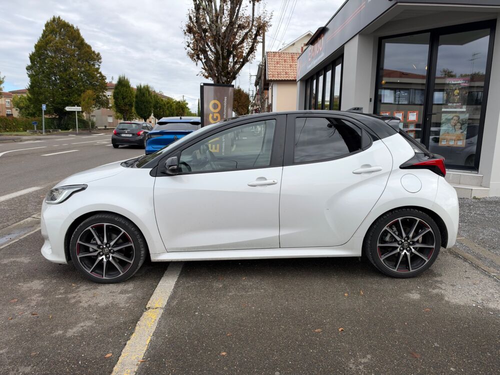 Yaris GR 1.5 VVTI 114 H 90 CH FULL-HYBRID 0.8KWH CARPLAY / CAMERA 2022 occasion 40000 Mont-de-Marsan