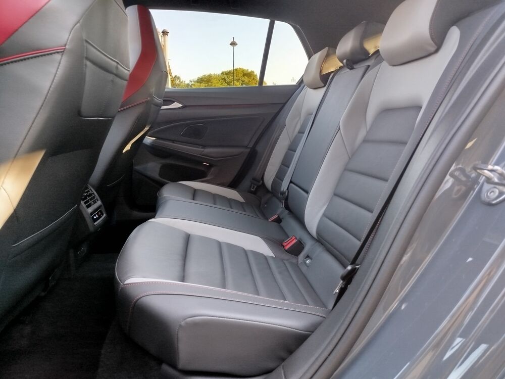 Golf 2.0 TSI 265CH GTI DSG7 - INTERIEUR CUIR - TOIT OUVRANT - HAR 2024 occasion 13700 Marignane