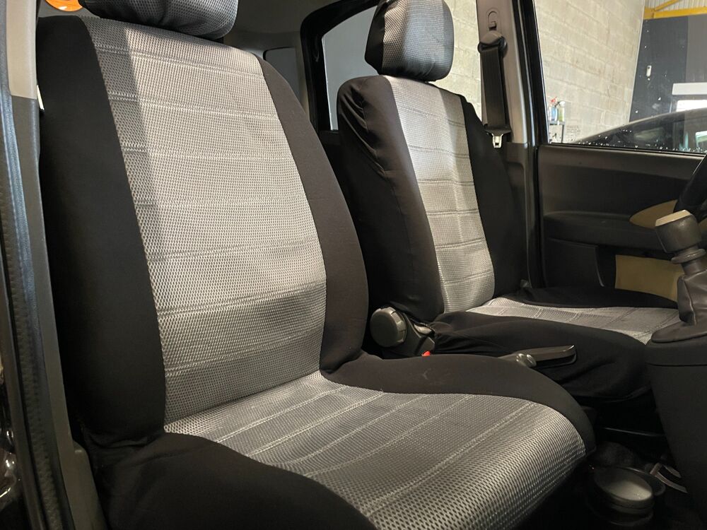 Panda FIAT PANDA 4X4 1.3 MULTIJET 16v 70ch CLIMBING - TOIT OUVRANT 2006 occasion 69400 Arnas