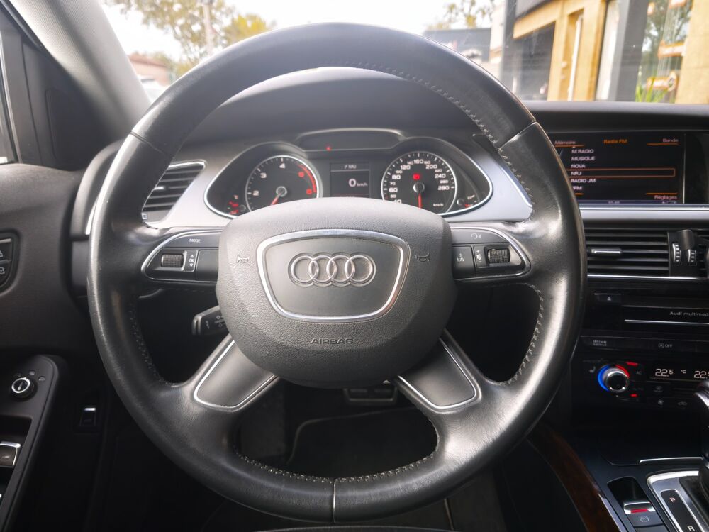 A4 2.0 TDI 163CH SE BLACK EDITION MULTITRONIC BVA 2014 occasion 13700 Marignane