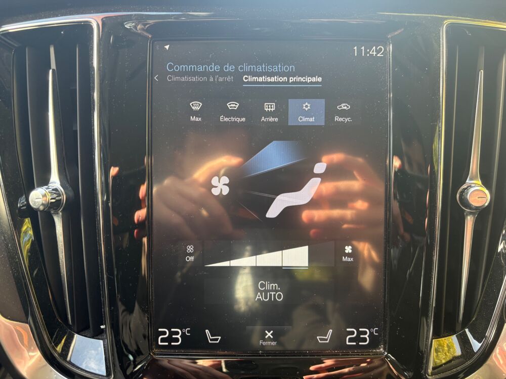 V60 2.0 D3 150ch BUSINESS GEARTRONIC 8 BVA / ATTELAGE - CAM&Eacute;RA D 2019 occasion 76150 Saint-Jean-du-Cardonnay