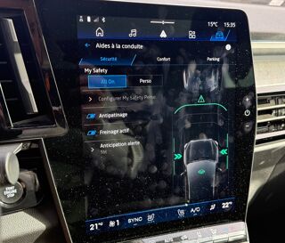 Rafale 1.2 E-TECH 200 CH 130 HYBRID FULL-HYBRID 2KWH ESPRIT ALPINE 2024 occasion 25000 Besan&ccedil;on