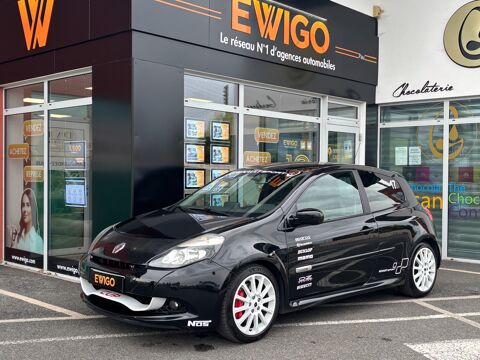 Renault Clio III (3) 2.0 16V 200 ch RS TROPHY 3P - CHASSIS CUP, SIEGES RE 2009 occasion Idron 64320