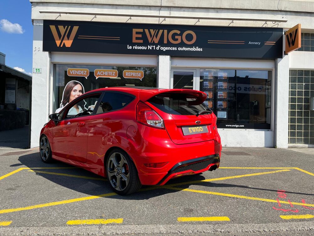 Fiesta 1.6 ECOBOOST 182Ch ST / KEYFREE / SONY / ROUGE RACING / SI&Egrave;G 2014 occasion 74600 Seynod