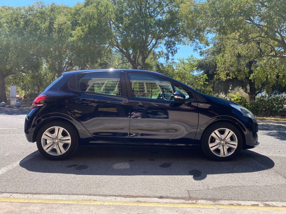 208 GENERATION-I 1.2 82CH SIGNATURE *CAMERA DE RECUL*ENTRETIEN C 2019 occasion 13009 Marseille