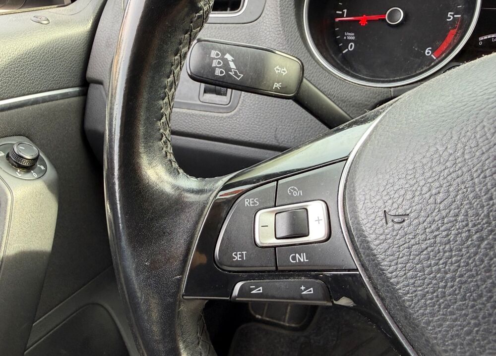 Polo 1.4 TDI 75 CH BLUEMOTION CONFORTLINE 2014 occasion 25000 Besan&ccedil;on