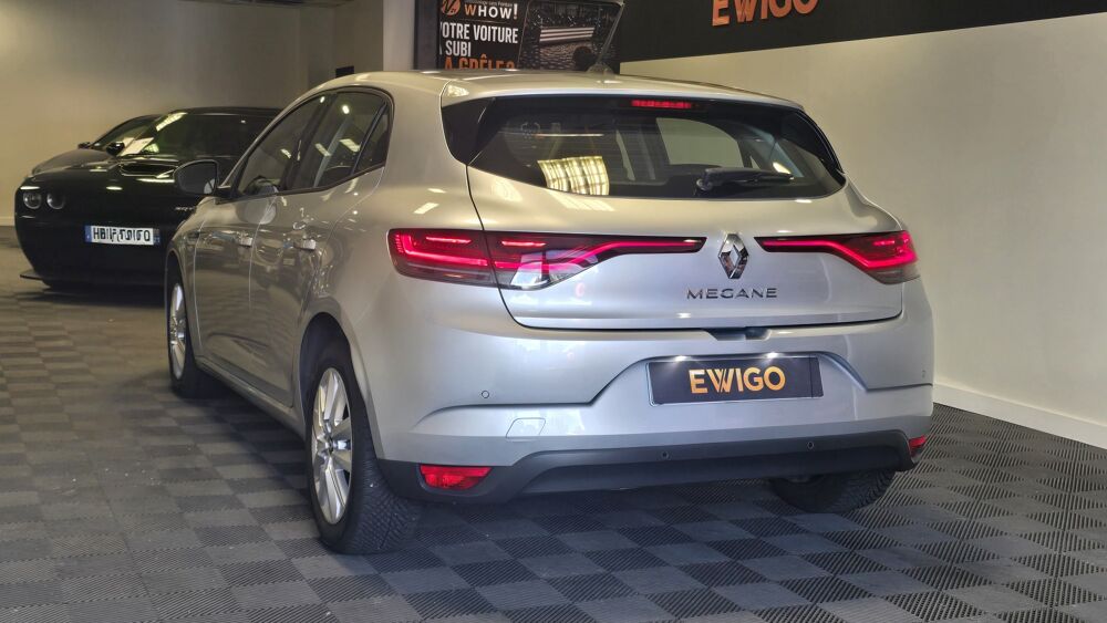 M&eacute;gane 4 (2) 1.5 BlueDCI 115 ch BUSINESS + SUIVI RENAULT 2022 occasion 21850 Saint-Apollinaire
