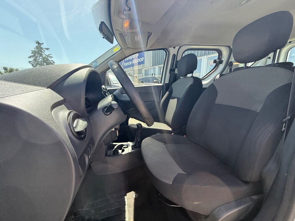 Dokker COMBI 1.5 DCI 90CH AMBIANCE - 1&Egrave;RE MAIN - CLIMATISATION - RE 2017 occasion 27000 &Eacute;vreux