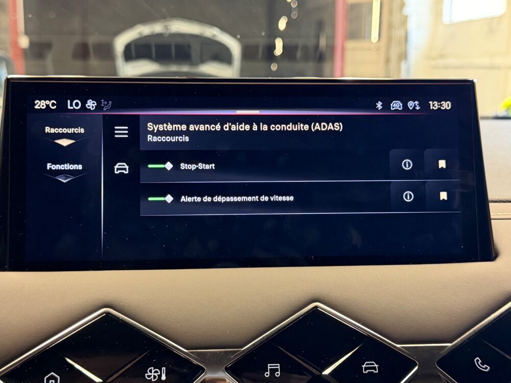 DS3 1.5 BLUEHDI 130 Ch ETOILE BVA SIEGES CHAUFFANTS/ CARPLAY SAN 2024 occasion 24750 Tr&eacute;lissac